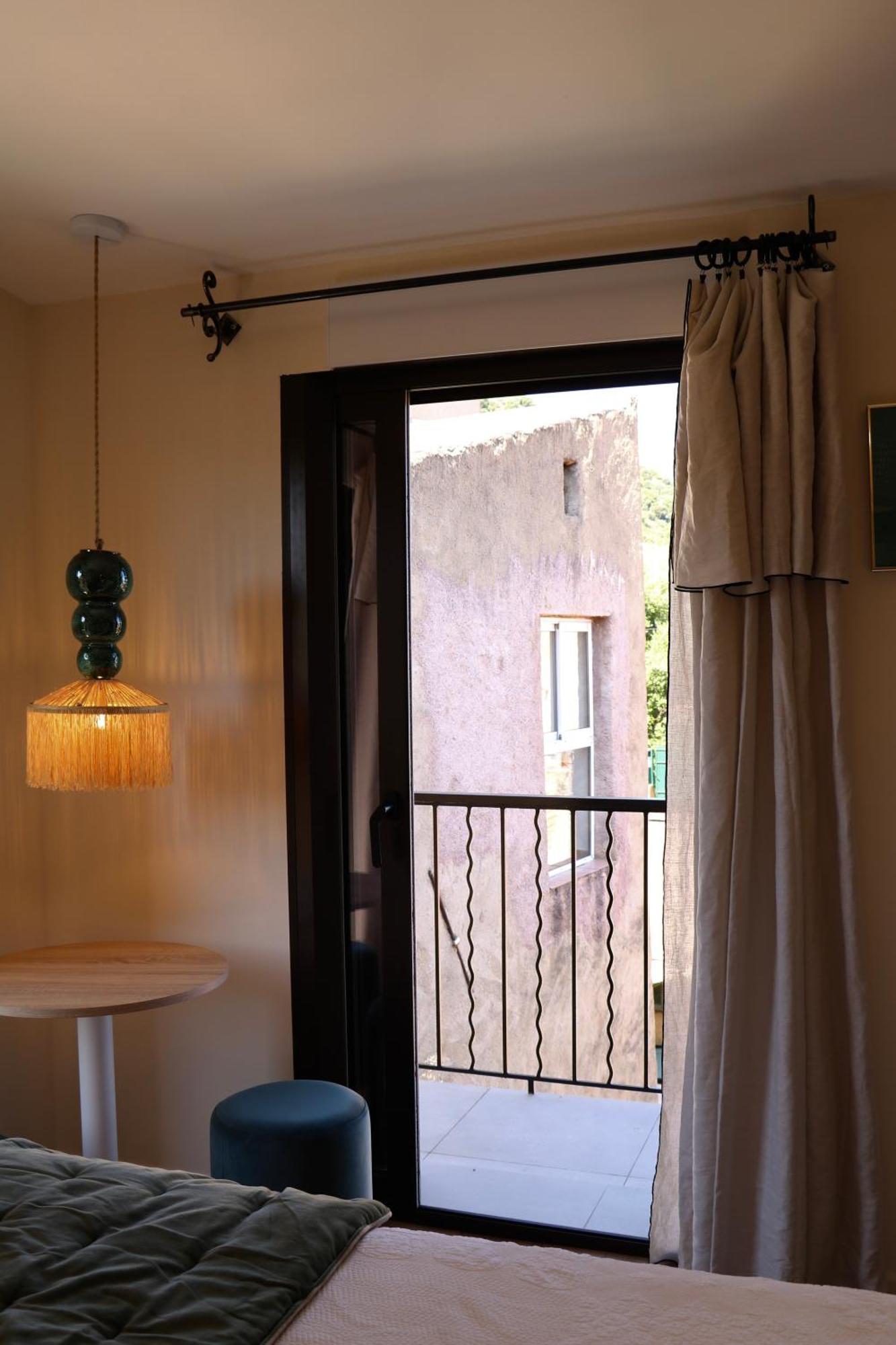 A Pasturella Hotel Monticello Buitenkant foto